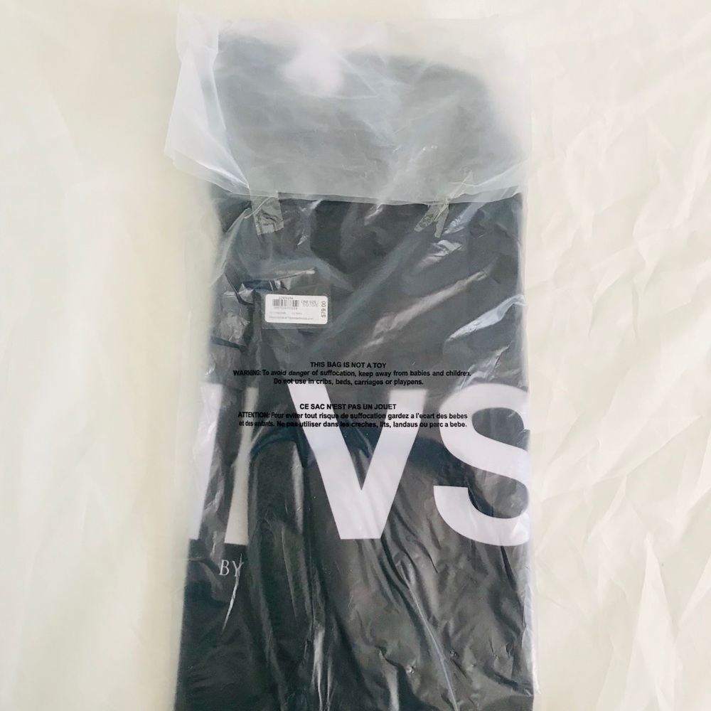 Victoria’s Secret sport’s bag